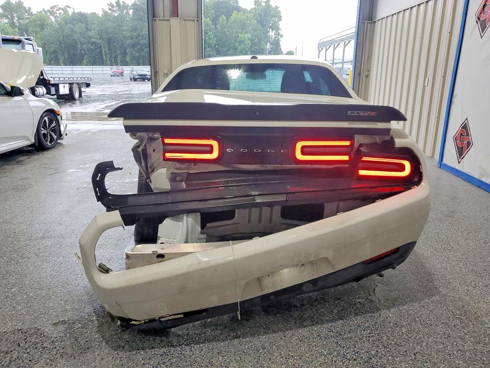 Photo 6 from auction – 2019 DODGE CHALLENGER with VIN 2C3CDZAG6KH735263