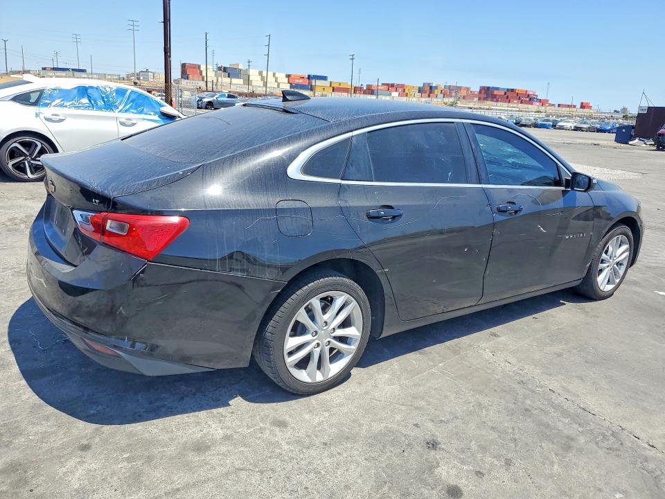 Photo 3 from auction – 2018 CHEVROLET MALIBU with VIN 1G1ZD5ST9JF260436
