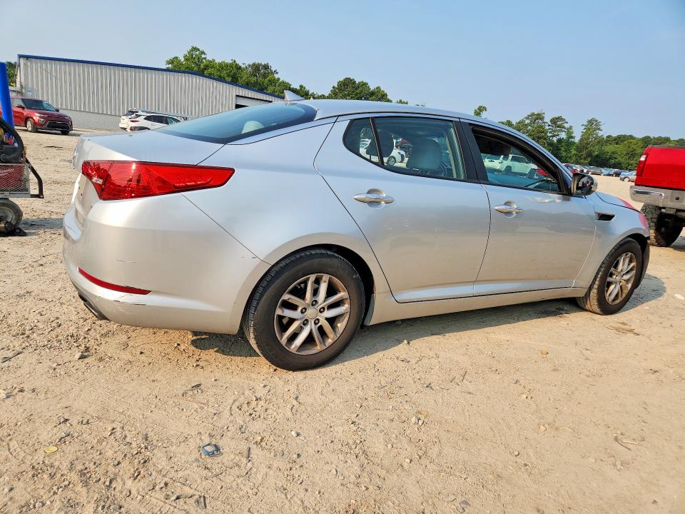 Photo 3 from auction – 2012 KIA OPTIMA with VIN KNAGM4A73C5296920