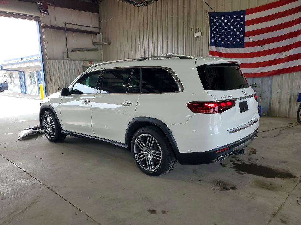 Photo 2 from auction – 2025 MERCEDES-BENZ GLS with VIN 4JGFF5KE7SB317050