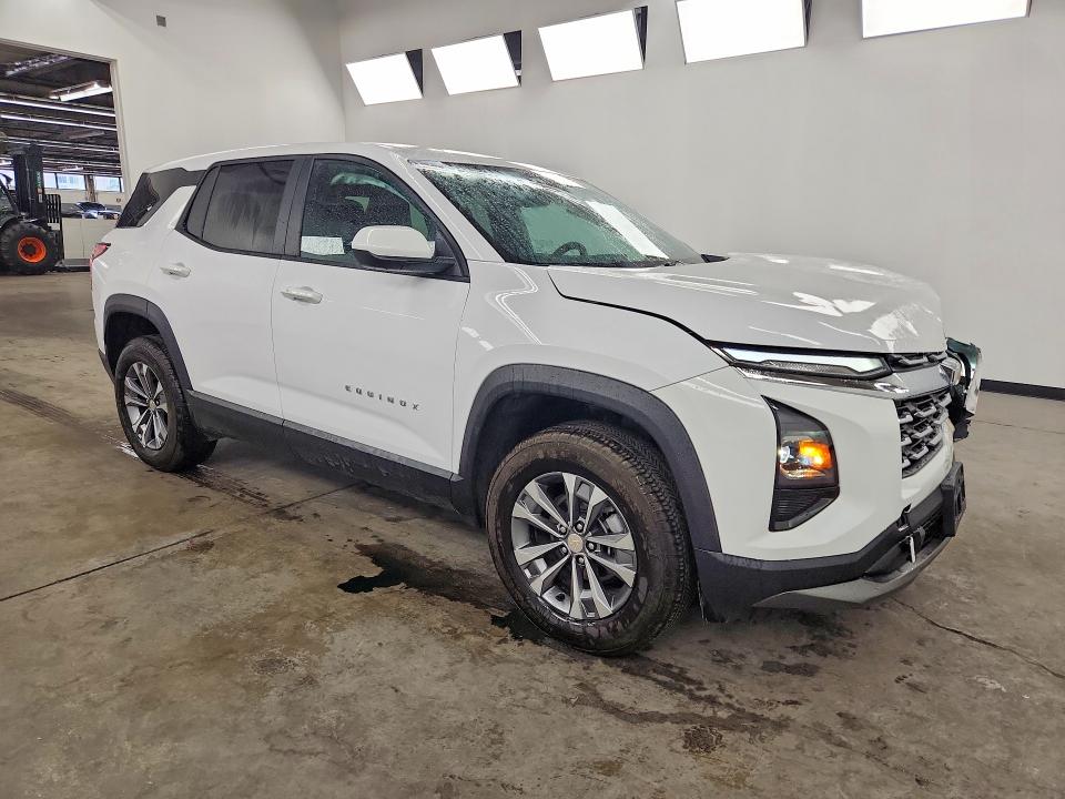 Photo 4 from auction – 2026 CHEVROLET EQUINOX with VIN 3GNAXPEGXTL446847