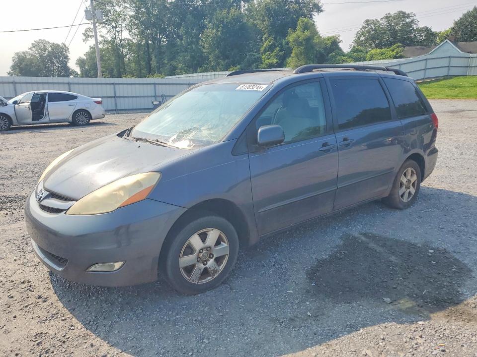 TOYOTA SIENNA 2006 with VIN 5TDZA22C86S498462 - Photo from auction
