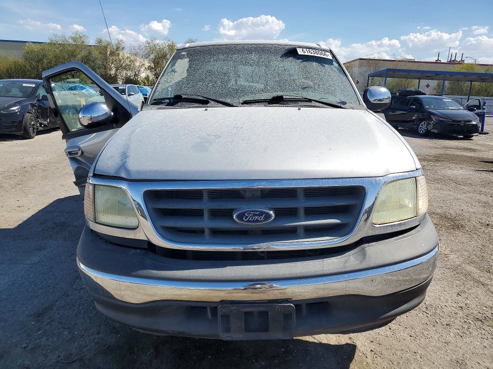 Photo 5 from auction – 2002 FORD F150 with VIN 1FTRW07L52KD61740