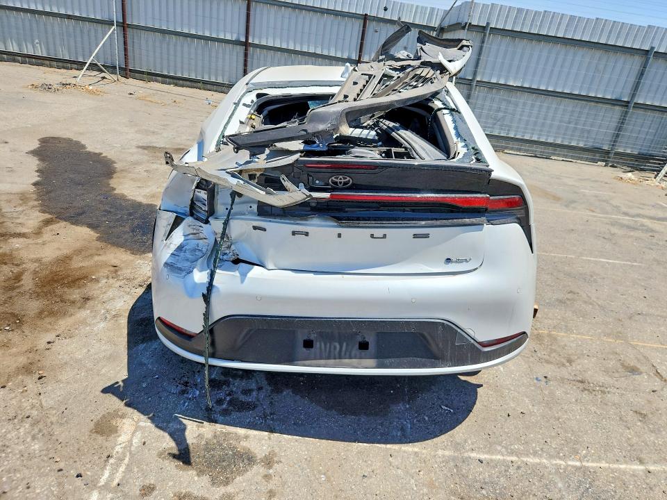 Photo 6 from auction – 2023 TOYOTA PRIUS with VIN JTDACAAU8P3011372