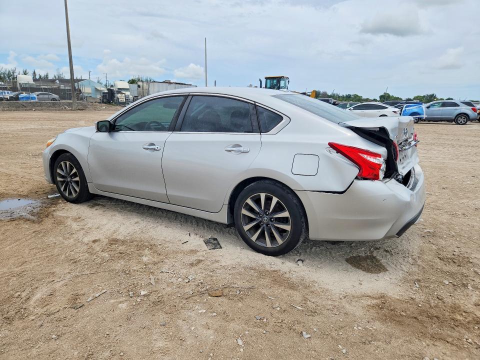 Photo 2 from auction – 2017 NISSAN ALTIMA with VIN 1N4AL3AP1HC286739