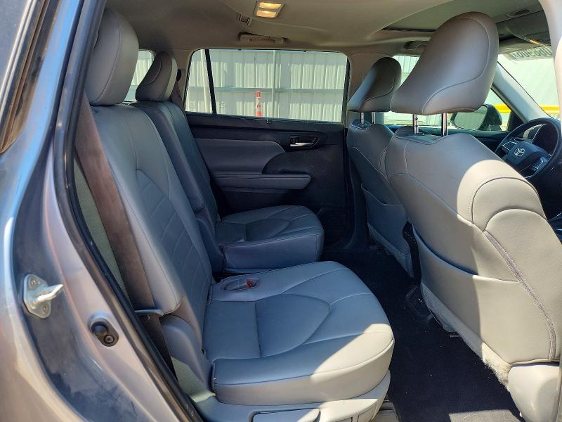 Photo 11 from auction – 2021 TOYOTA HIGHLANDER with VIN 5TDGZRAH2MS061382