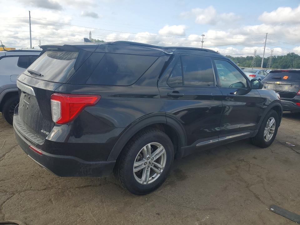 Photo 3 from auction – 2021 FORD EXPLORER with VIN 1FMSK8DH2MGC43593