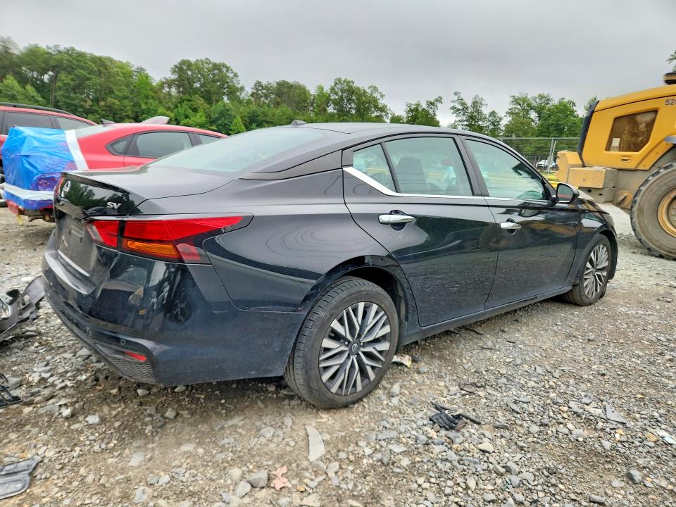 Photo 3 from auction – 2024 NISSAN ALTIMA with VIN 1N4BL4DVXRN301958