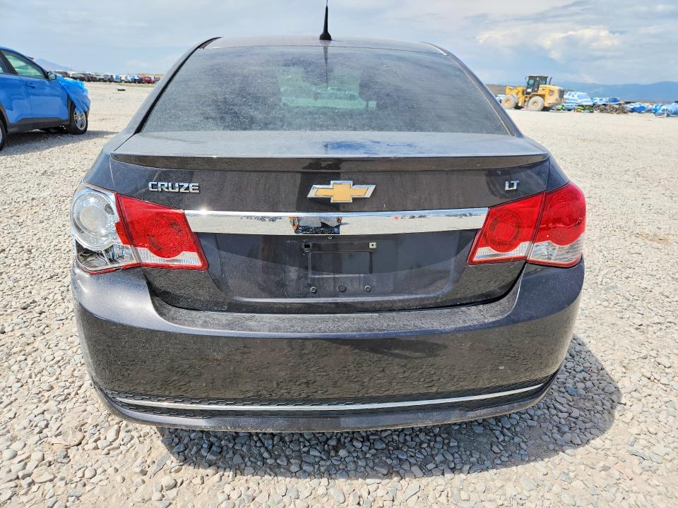 Photo 6 from auction – 2014 CHEVROLET CRUZE with VIN 1G1PC5SBXE7146933