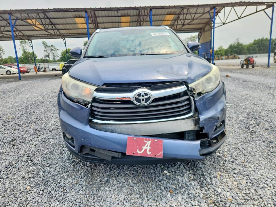 Photo 5 from auction – 2016 TOYOTA HIGHLANDER with VIN 5TDJKRFH9GS347236