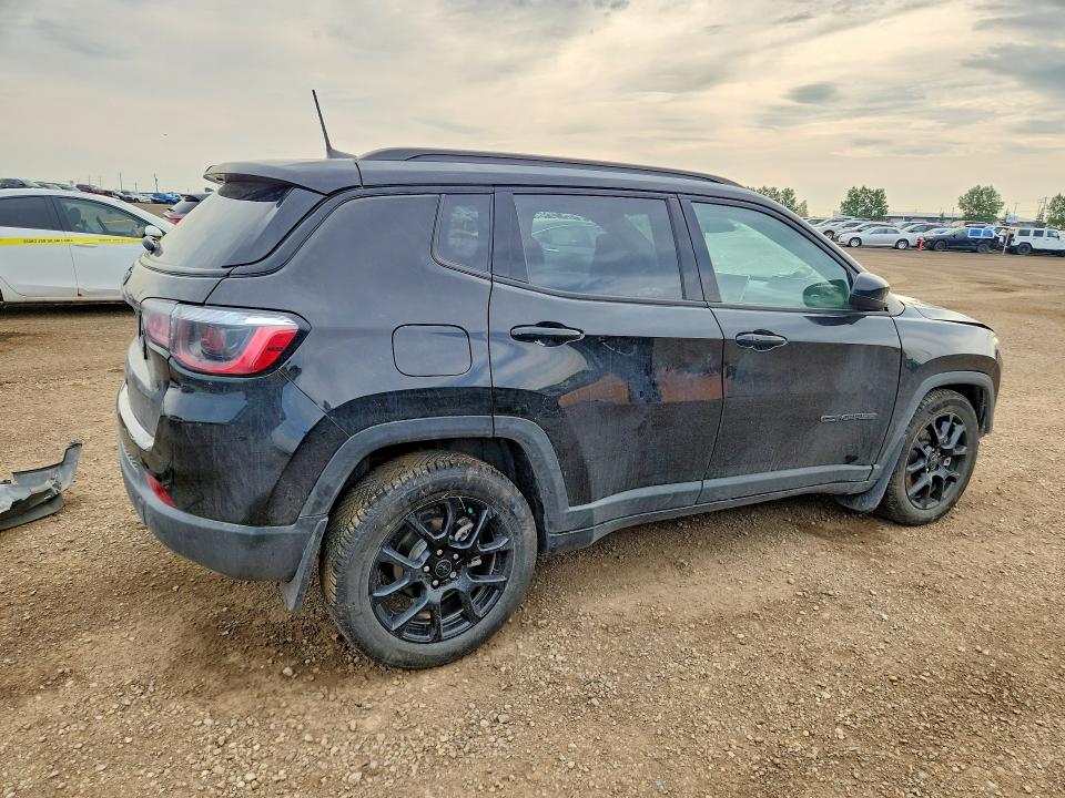 Photo 3 from auction – 2025 JEEP COMPASS with VIN 3C4NJDFN3ST618643
