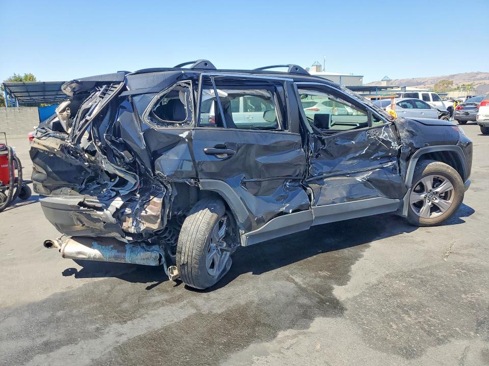 Photo 3 from auction – 2024 TOYOTA RAV4 with VIN JTMLWRFV3RD256285