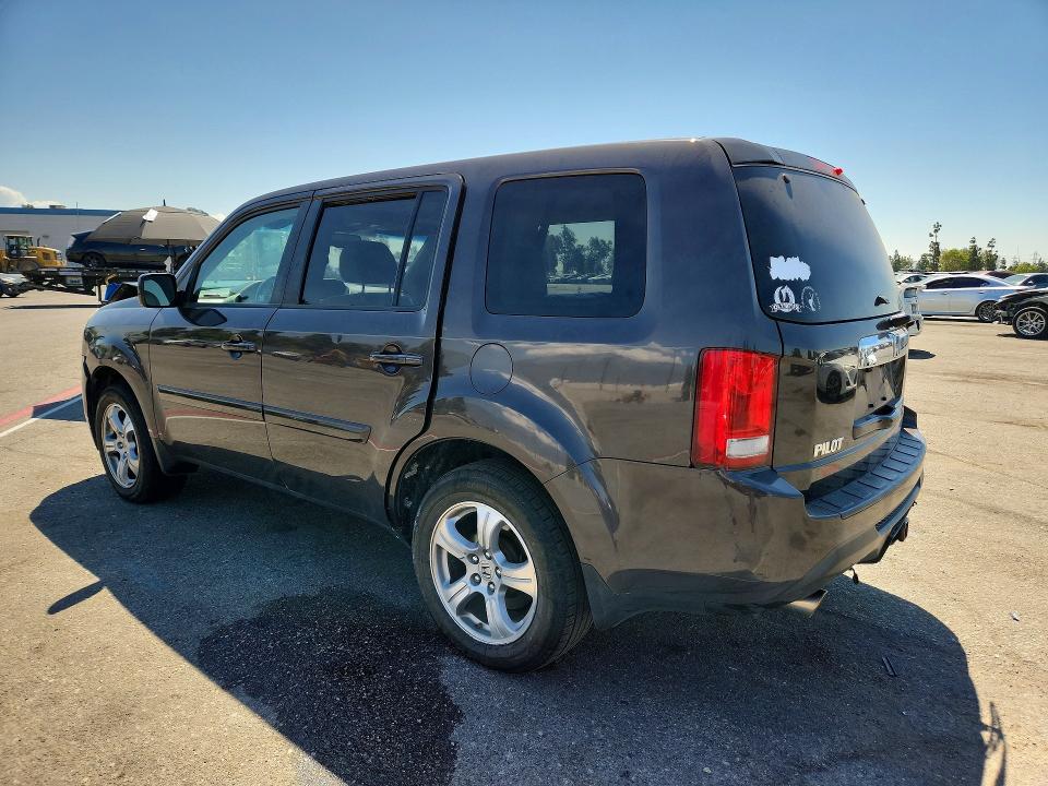 Photo 2 from auction – 2012 HONDA PILOT with VIN 5FNYF4H52CB010690