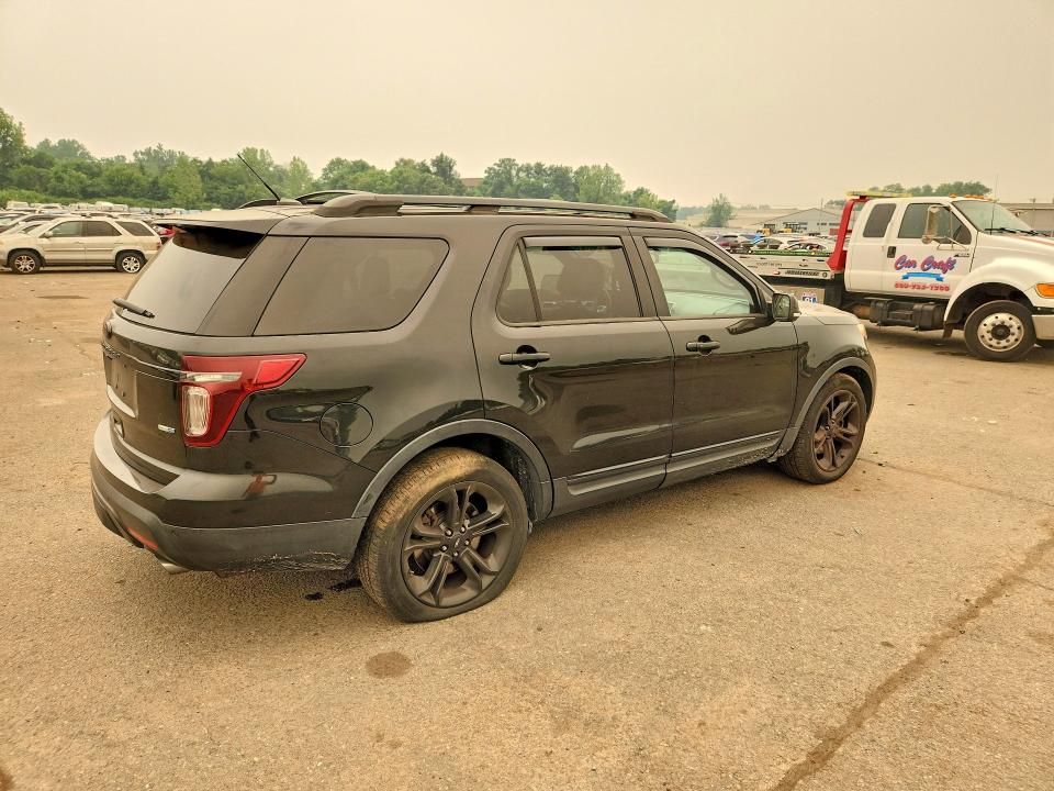 Photo 3 from auction – 2014 FORD EXPLORER with VIN 1FM5K8GT8EGB76643