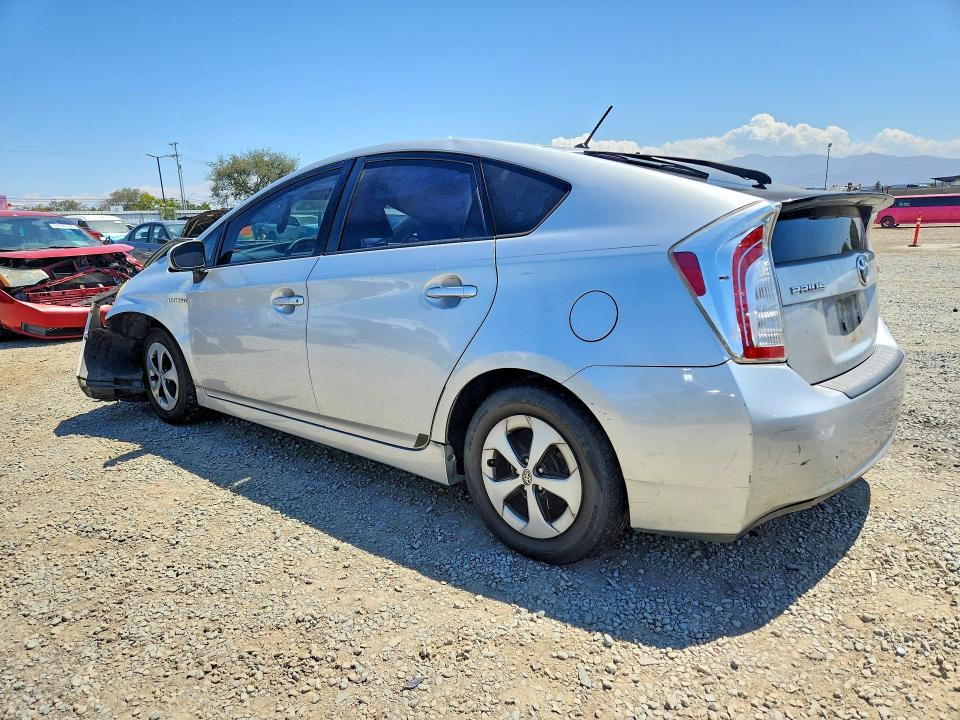 Снимка 2 от търг – 2013 TOYOTA PRIUS с VIN JTDKN3DU0D0342952