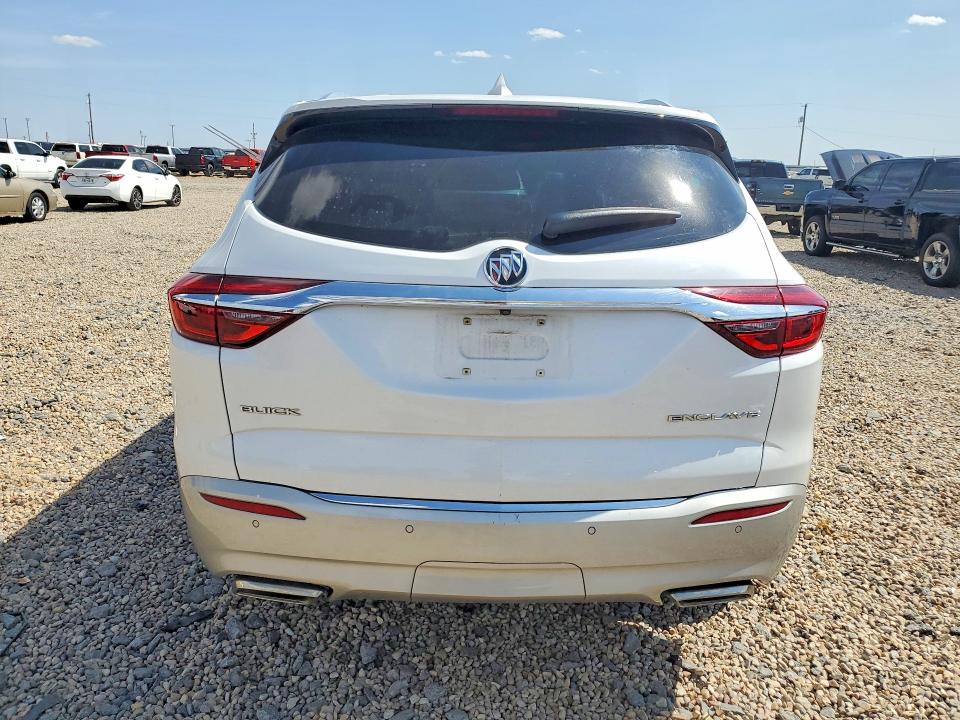 Photo 6 from auction – 2018 BUICK ENCLAVE with VIN 5GAERCKW2JJ223619