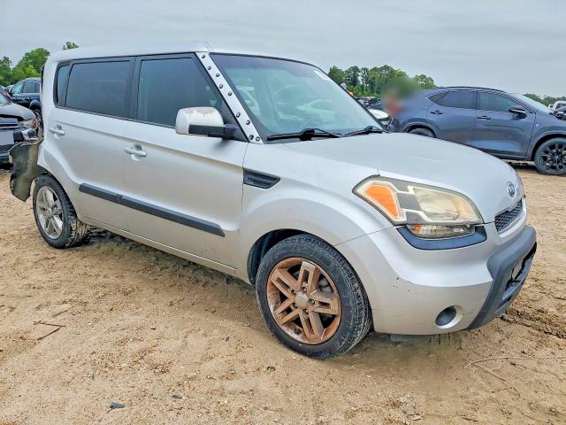 Photo 4 from auction – 2011 KIA SOUL with VIN KNDJT2A24B7334145