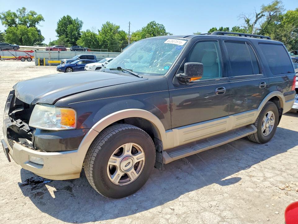FORD EXPEDITION 2005 with VIN 1FMPU175X5LA63845 - Photo from auction
