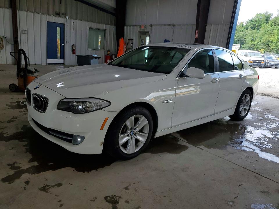 BMW 528 2013 with VIN WBAXH5C55DD112235 - Photo from auction