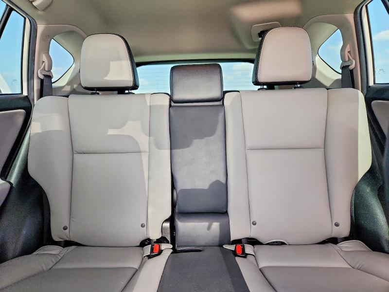 Photo 10 from auction – 2018 TOYOTA RAV4 with VIN 2T3YFREV2JW435819