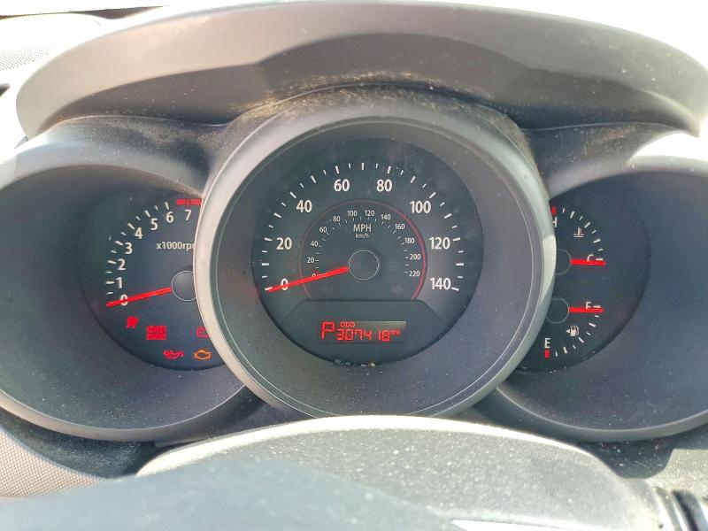 Photo 9 from auction – 2010 KIA SOUL with VIN KNDJT2A22A7070177