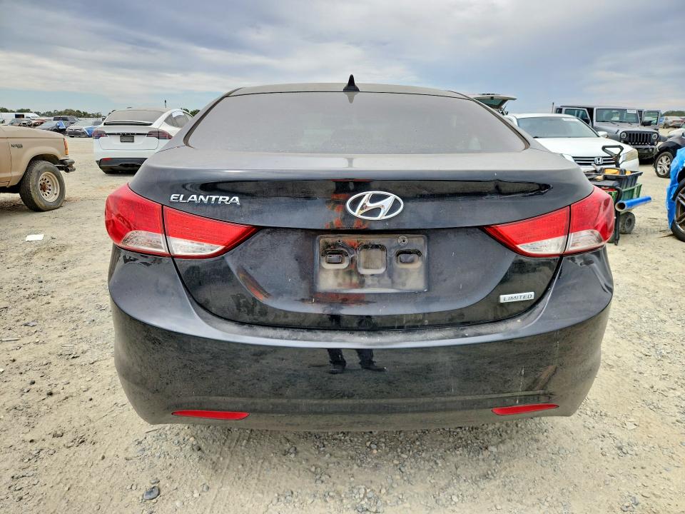 Photo 6 from auction – 2013 HYUNDAI ELANTRA with VIN 5NPDH4AE0DH301730