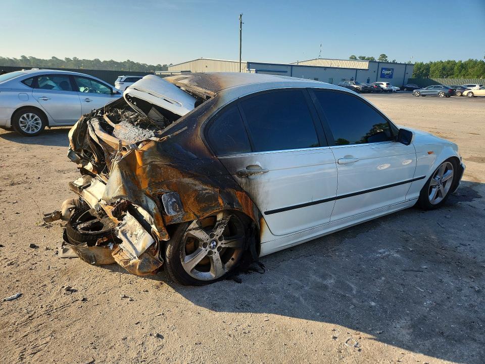 Photo 3 from auction – 2004 BMW 330 with VIN WBAEV53464KM38256