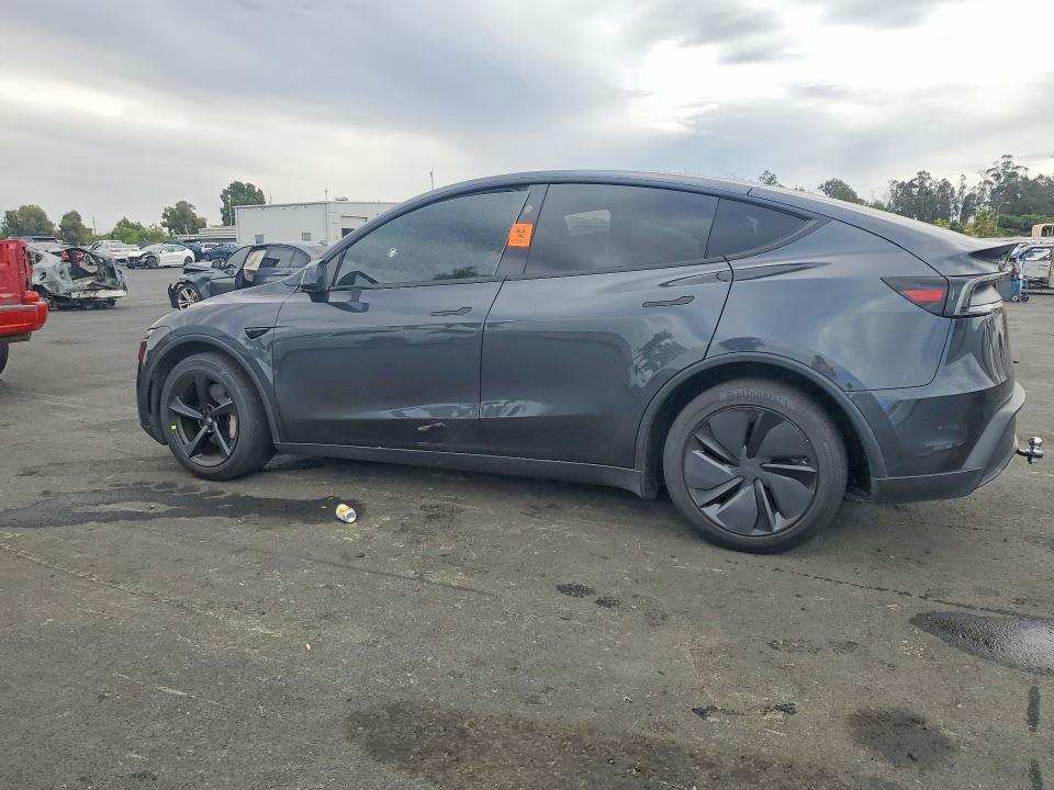 Photo 2 from auction – 2026 TESLA MODEL Y with VIN 7SAYGDED4TF370345
