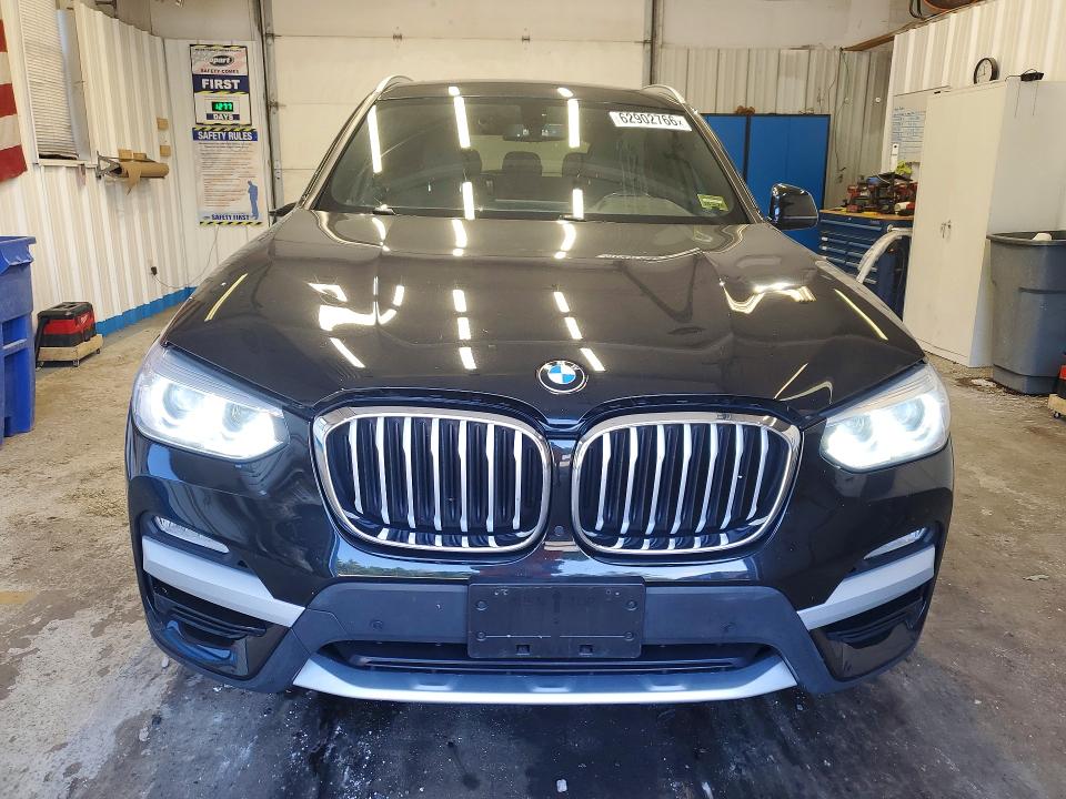 Foto 5 de la subasta – 2018 BMW X3 con VIN 5UXTR9C52JLD74111
