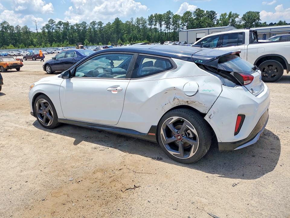 Photo 2 from auction – 2020 HYUNDAI VELOSTER with VIN KMHTH6AB2LU021532