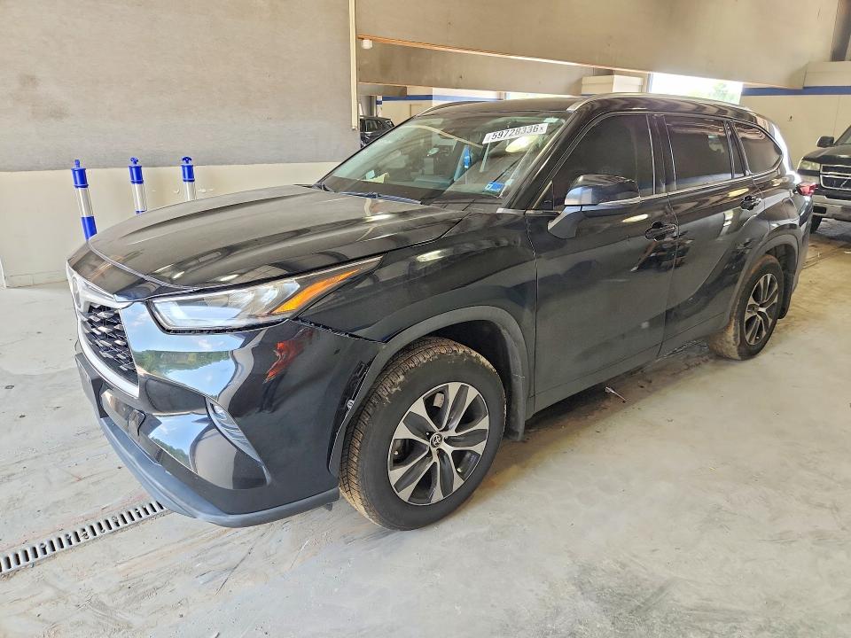 TOYOTA HIGHLANDER 2020 with VIN 5TDGZRBH9LS507248 - Photo from auction