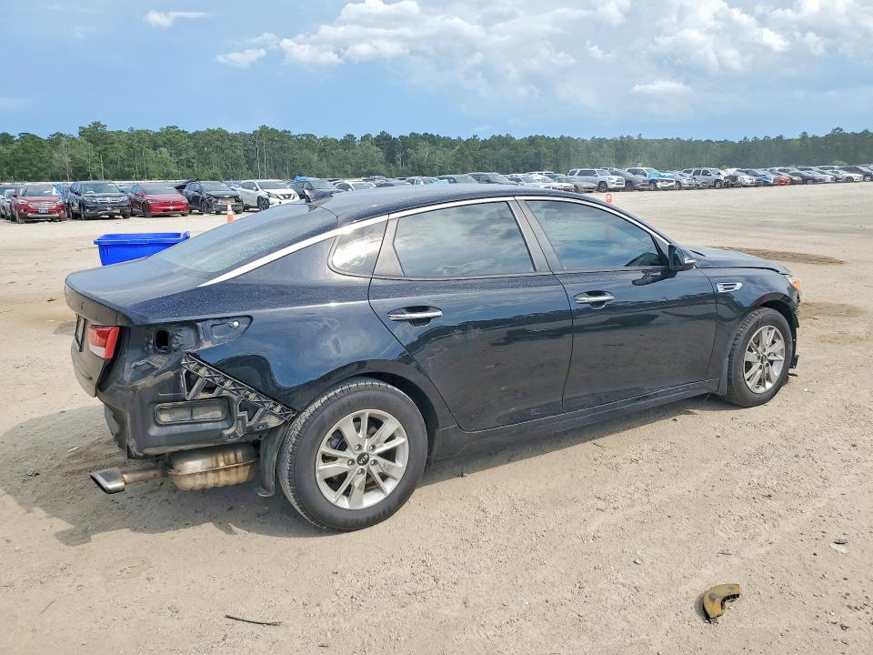 Photo 3 from auction – 2018 KIA OPTIMA with VIN 5XXGT4L3XJG178677