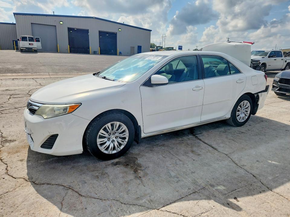 TOYOTA CAMRY 2014 with VIN 4T4BF1FK9ER349858 - Photo from auction