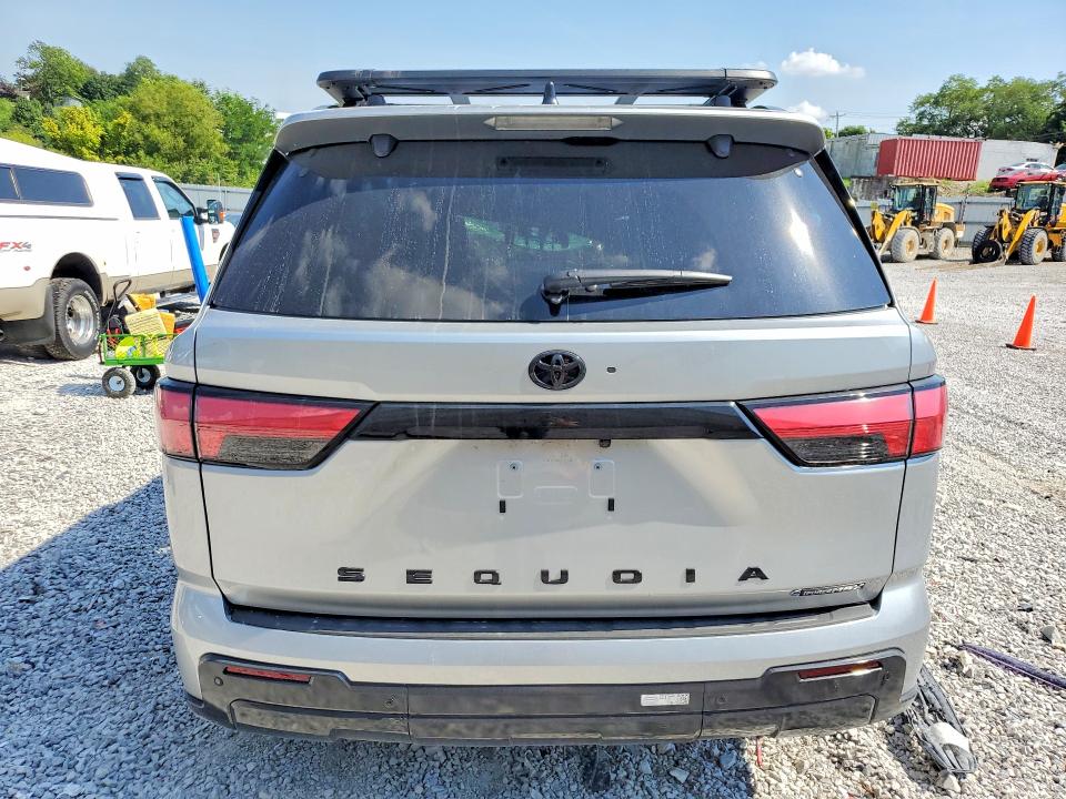 Photo 6 from auction – 2026 TOYOTA SEQUOIA with VIN 7SVAAABA4TX095256