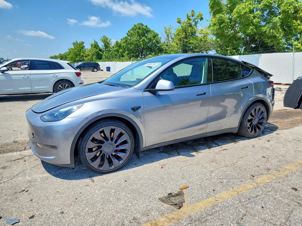 2024 TESLA MODEL Y - Търг №60045136