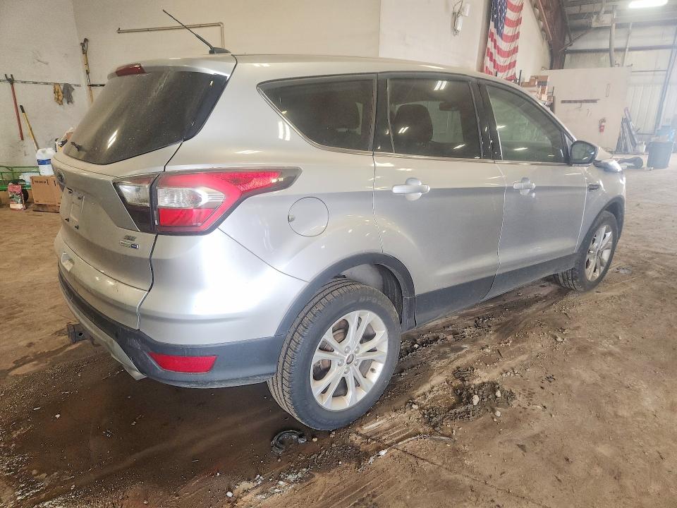 Photo 3 from auction – 2017 FORD ESCAPE with VIN 1FMCU9G99HUA70929