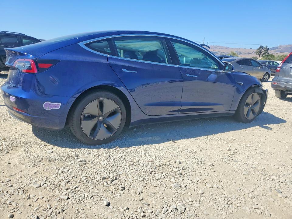 Photo 3 from auction – 2018 TESLA MODEL 3 with VIN 5YJ3E1EA1JF102397