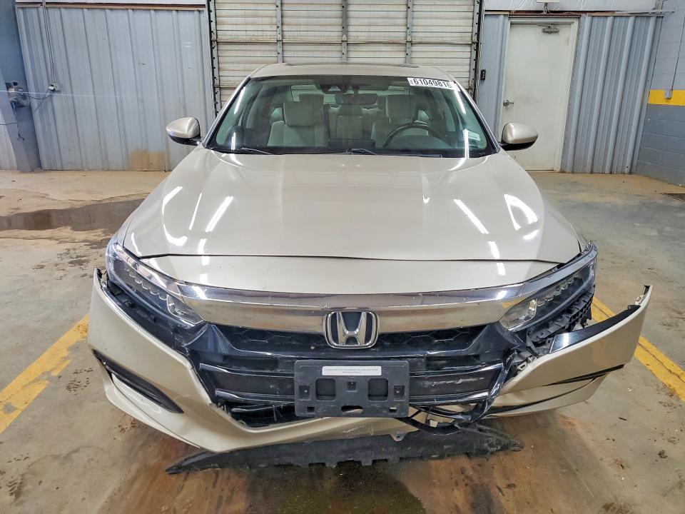 Photo 5 from auction – 2018 HONDA ACCORD with VIN 1HGCV1F47JA044153