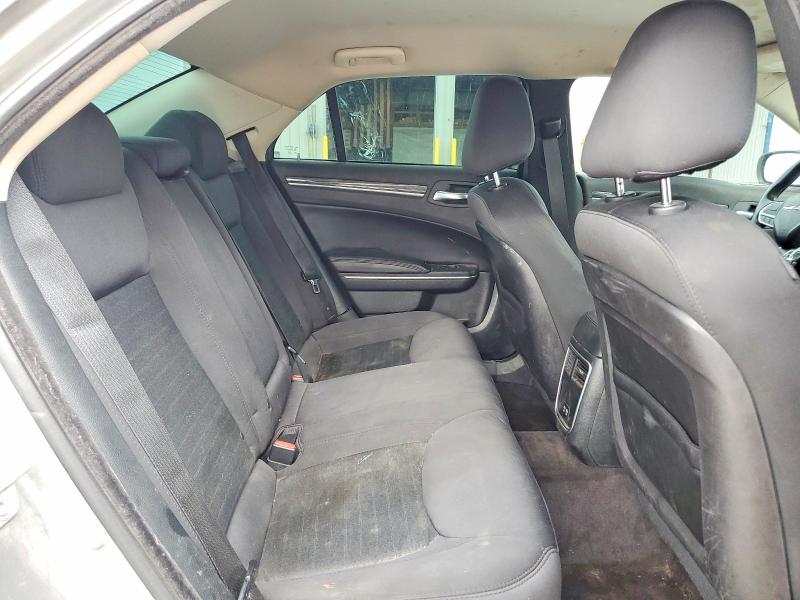 Photo 10 from auction – 2018 CHRYSLER 300 with VIN 2C3CCAAG5JH264547