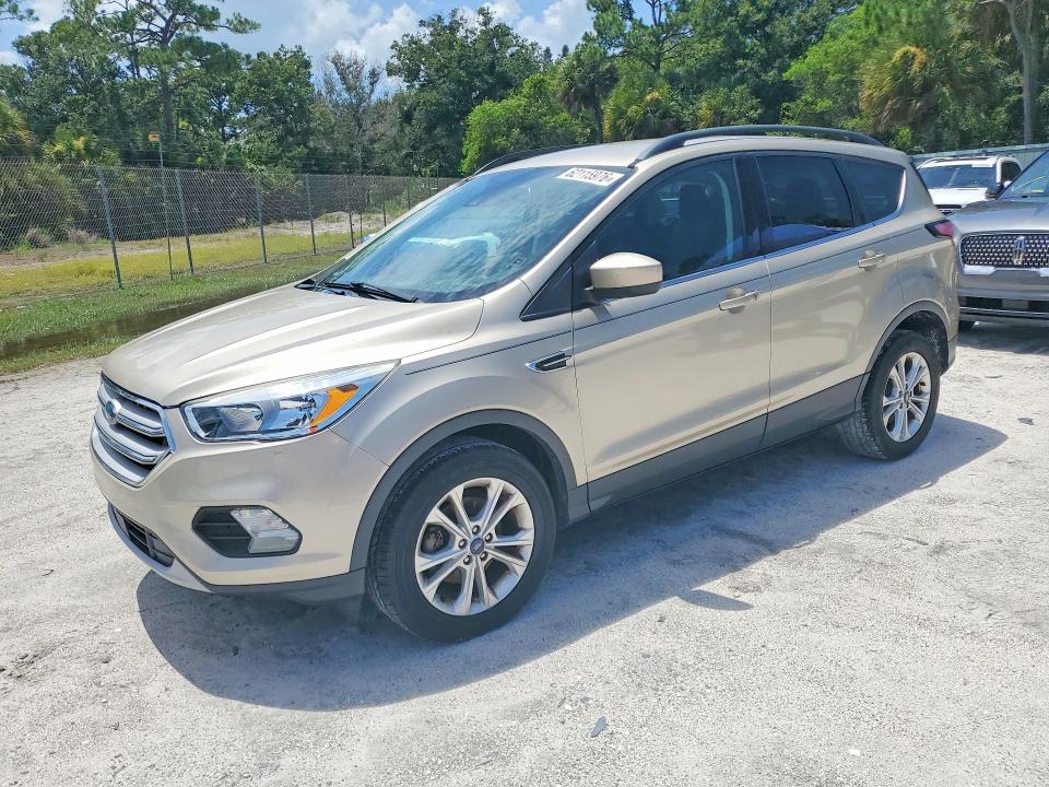 FORD ESCAPE 2018 с VIN 1FMCU0GD0JUC67431 - Фото с аукциона