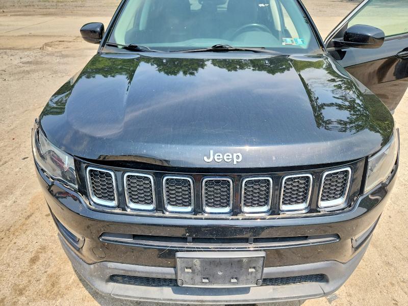 Photo 12 from auction – 2018 JEEP COMPASS with VIN 3C4NJDBBXJT155183