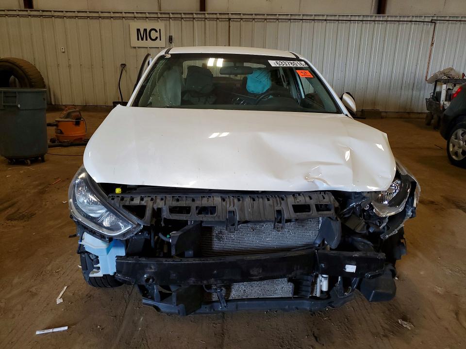 Photo 5 from auction – 2018 HYUNDAI ACCENT with VIN 3KPC24A34JE031073