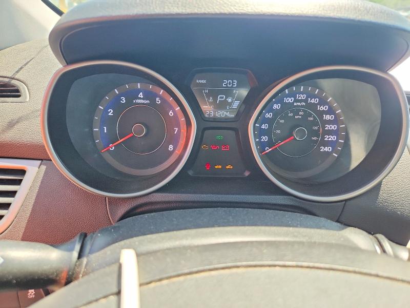 Photo 9 from auction – 2015 HYUNDAI ELANTRA with VIN 5NPDH4AE2FH606908