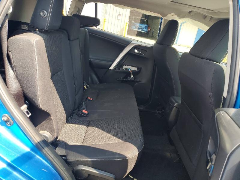 Photo 10 from auction – 2017 TOYOTA RAV4 with VIN JTMRFREV2HJ174589