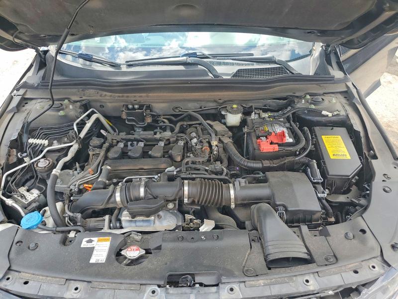 Снимка 11 от търг – 2021 HONDA ACCORD с VIN 1HGCV1F1XMA045680
