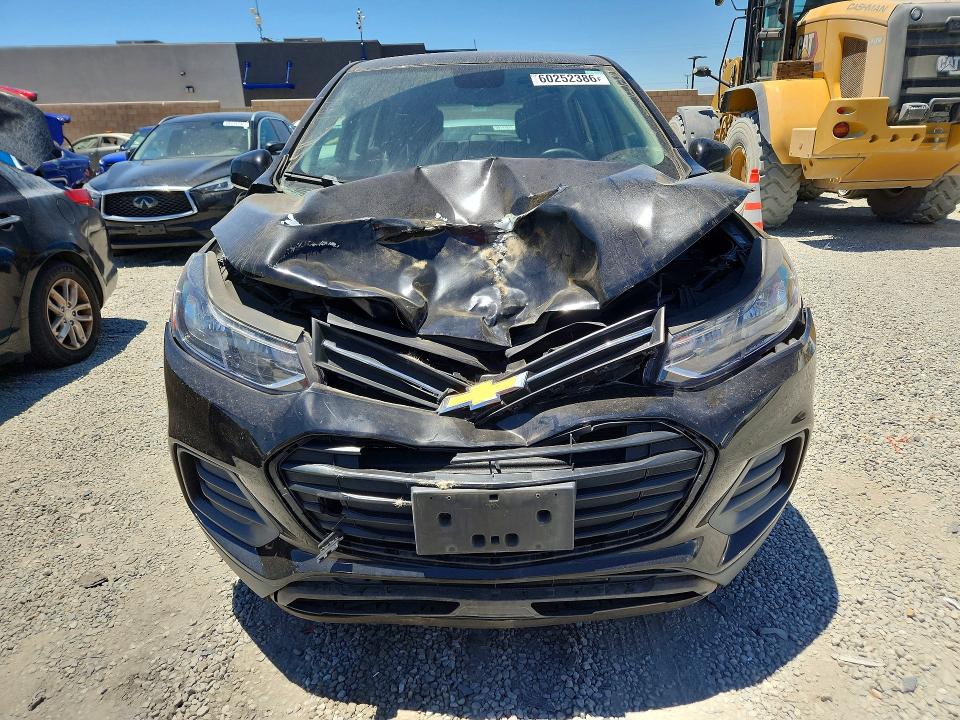Photo 5 from auction – 2020 CHEVROLET TRAX with VIN 3GNCJKSB5LL122002