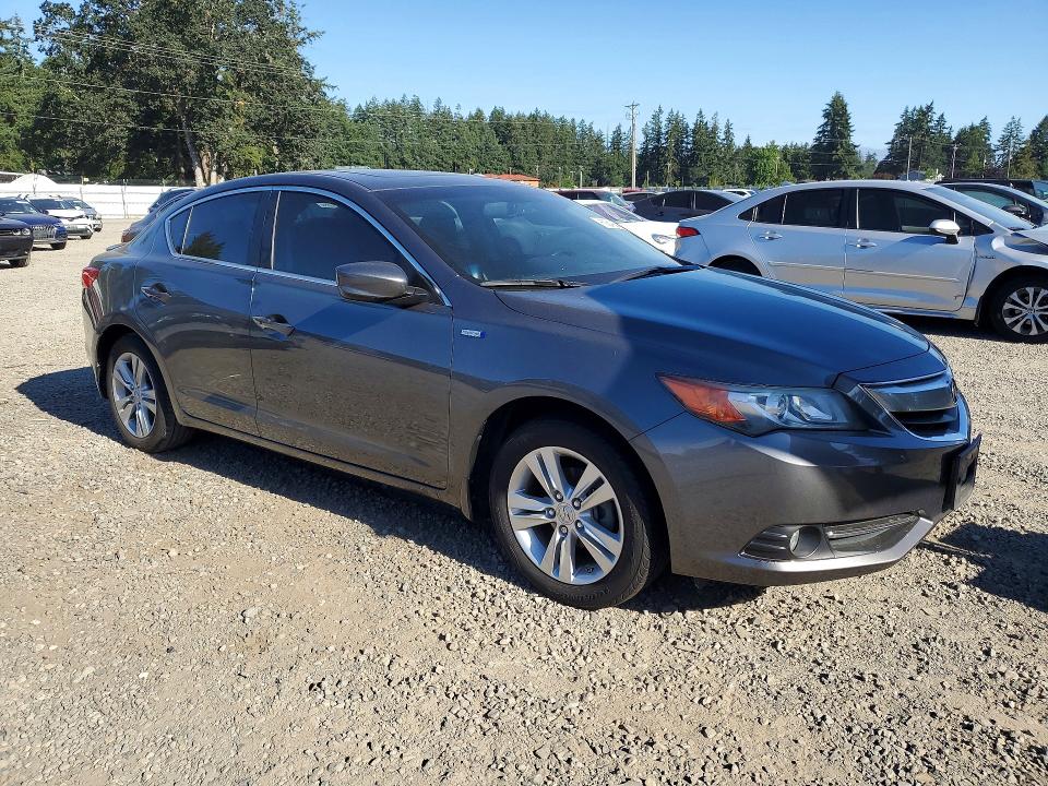 Photo 4 from auction – 2013 ACURA ILX with VIN 19VDE3F75DE301040