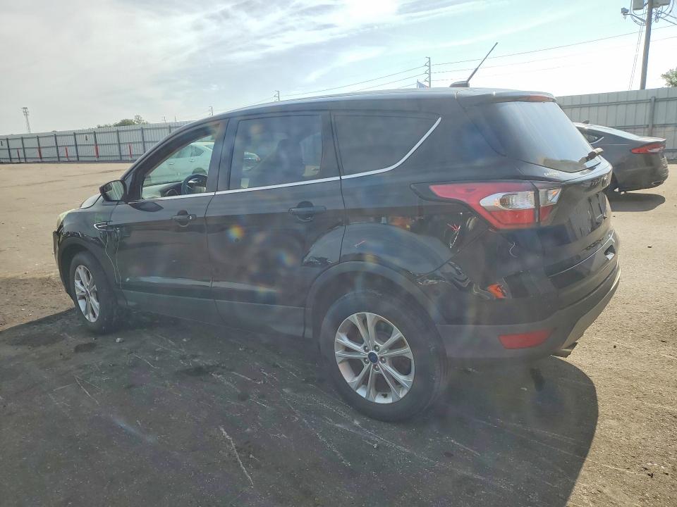 Photo 2 from auction – 2017 FORD ESCAPE with VIN 1FMCU9GD1HUF00098