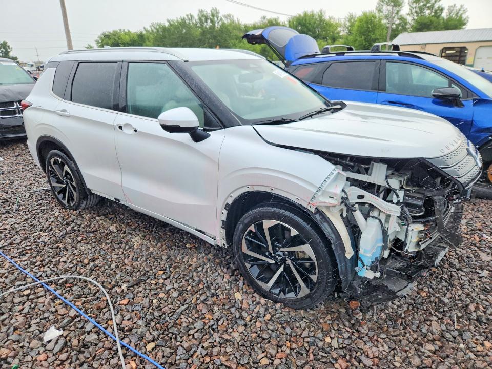 Photo 4 from auction – 2022 MITSUBISHI OUTLANDER with VIN JA4J3VA83NZ091162