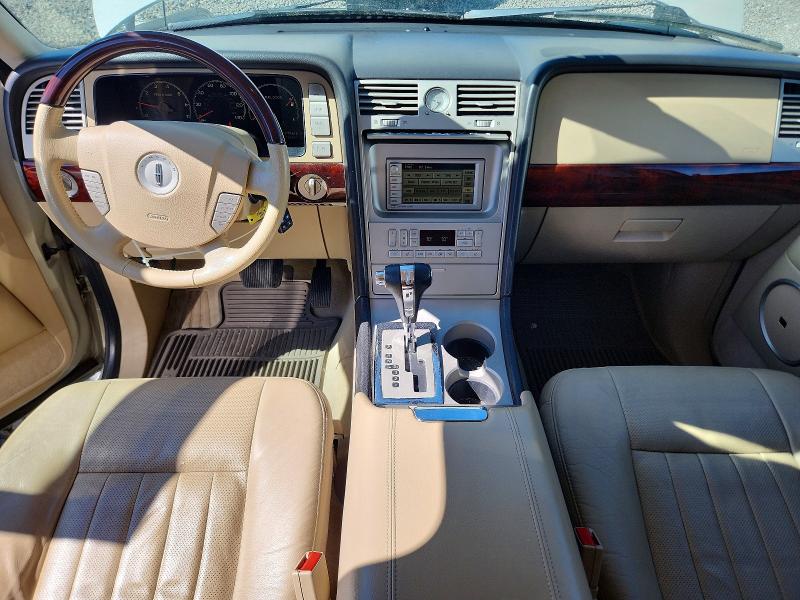 Photo 8 from auction – 2006 LINCOLN NAVIGATOR with VIN 5LMFU28546LJ08468